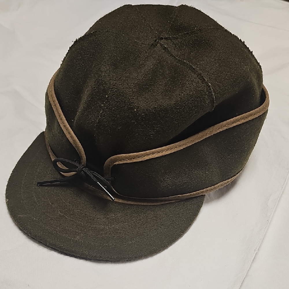 Men's Classic Dark Green Hat with Tan Accent